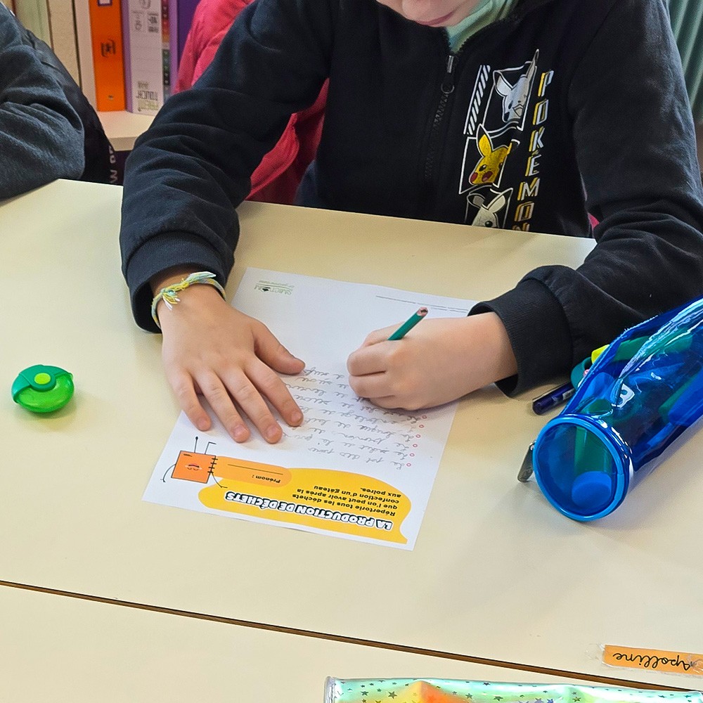 SMICTOM LGB - Animations scolaires - activite_en_classe_enfant_ce2