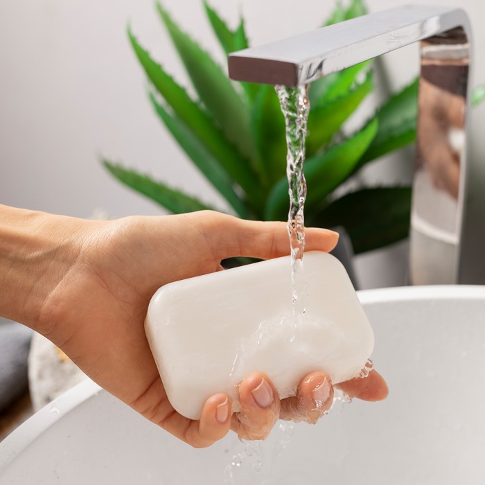 SMICTOM_LGB_Reduire_ses_dechets_utiliser_savon_solide_2