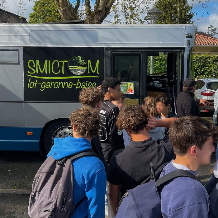Animations_scolaire_dechets_SMICTOM_LGB_Lycees_Etudiants_Bus_Escape_Game